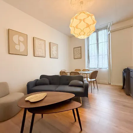 Appartement Stylish 3-bedroom - Steps From Palais Des Festivals *