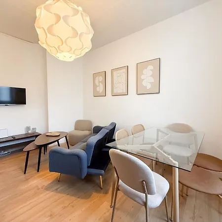 Stylish 3-bedroom - Steps From Palais Des Festivals Appartement Cannes