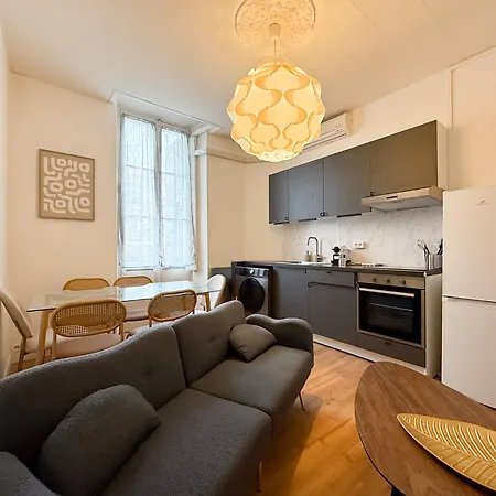 Stylish 3-bedroom - Steps From Palais Des Festivals Cannes