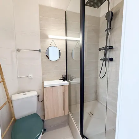 Stylish 3-bedroom - Steps From Palais Des Festivals - Id 310