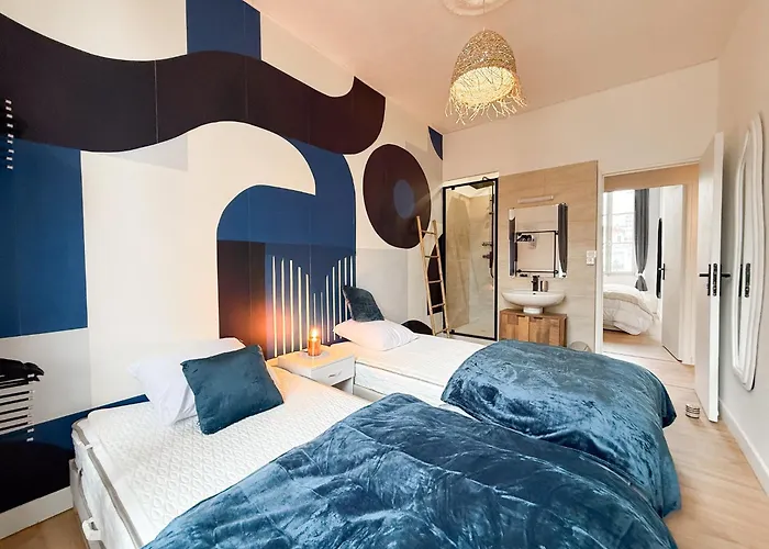 Stylish 3-bedroom - Steps From Palais Des Festivals * Cannes