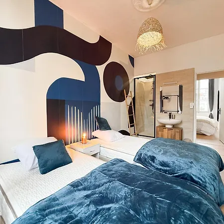 Stylish 3-bedroom - Steps From Palais Des Festivals - Id 310 * Cannes