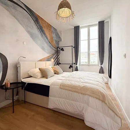 Apartment Stylish 3-bedroom - Steps From Palais Des Festivals - Id 310 *